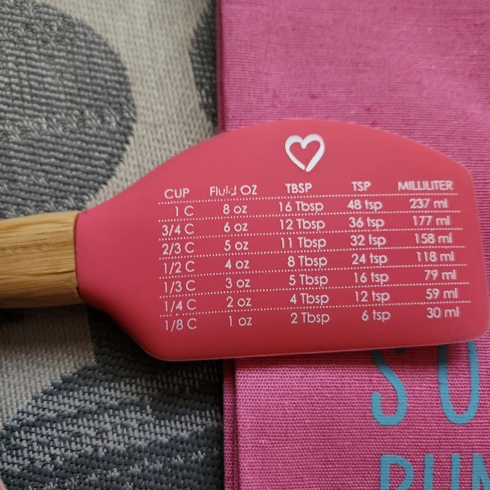 Hallmark Tea towels set 2-pk and Thyme & Table Spatulas x2